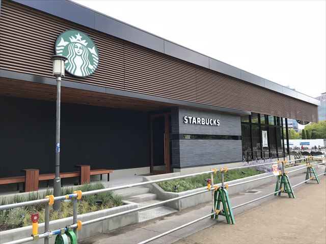 スターバックスコーヒー大阪城公園森ノ宮店、横から撮影